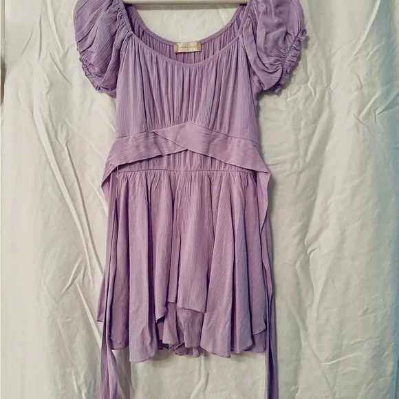 Size small - Picture 3 of 3